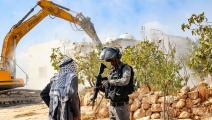 انتهاكات اسرائيلية بحق الفلسطينيين وممتلكاتهم (حازم بدر/فرانس برس)