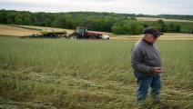 مزارع أميركي في ولاية ماريلاند يأمل في انتهاء التوترات التجارية التي أضرت بالصادرات الزراعية/ فرانس برس