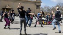 حفلات رقص صامت في برشلونة لتخفيف آثار كورونا- تويتر