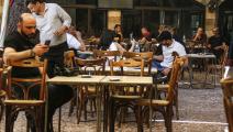 مقهى في سورية (لؤي بشارة/فرانس برس)