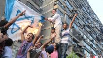 مصريون أمام مبنى السفارة الإسرائيلية عام 2011 (خالد دسوقي/فرانس برس)