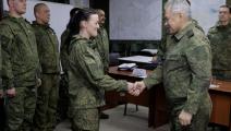سيرغي شويغو يزور القوات الروسية في أوكرانيا (رويترز)