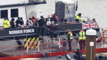 مهاجرون أنقذهم خفر سواحل بريطانيا في بحر المانش (دان كيتوود/ Getty)