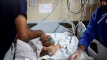 طفل مصاب في مستشفى في غزة (أحمد حسب الله/ Getty)