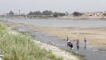جفاف نهر الفرات ينذر بكارثة في العراق (فرانس برس)