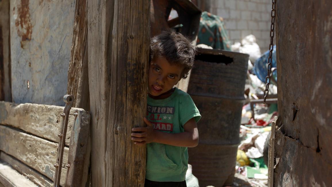 طفل يمني في عشوائية في اليمن - مجتمع