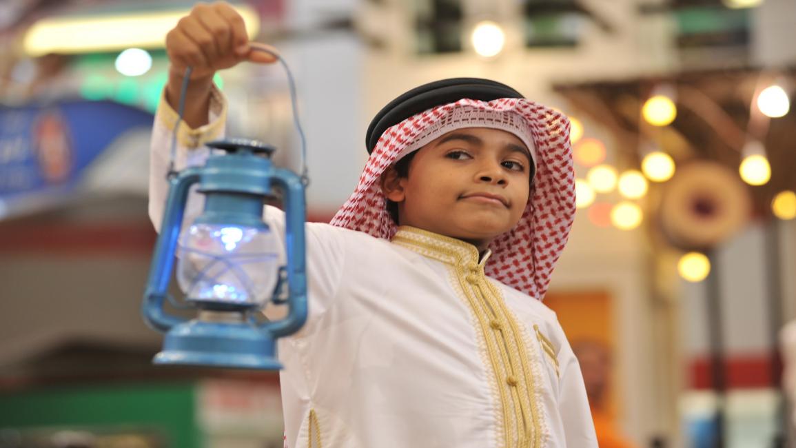 طفل في البحرين يحتفل بالقرقاعون (سعيد منصور)