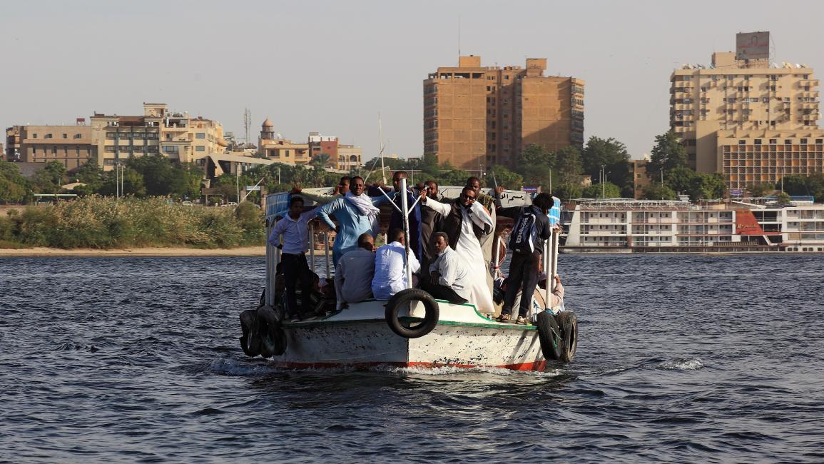 قارب على النيل- Getty