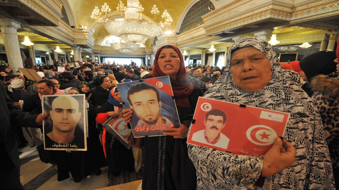 أهالي ضحايا الثورة التونسية يطالبون بإنصاف أبنائهم (فرانس برس)
