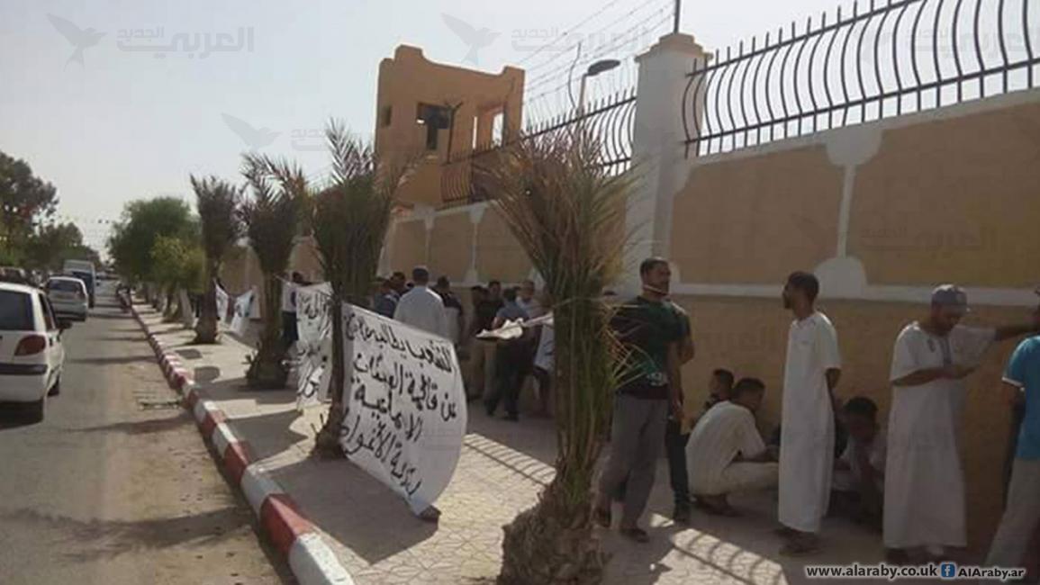 جزائريون يطالبون بالسكن المدعوم من الحكومة(العربي الجديد)