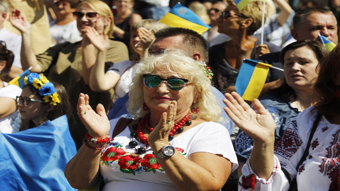 خلال الاحتفال باستقلال أوكرانيا/مجتمع (Getty)