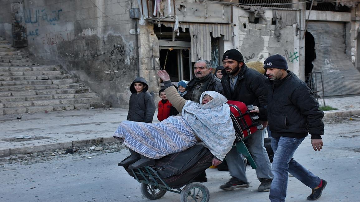 سورية-مجتمع- إجلاء من حلب (جورج أورفاليان/فرانس برس)