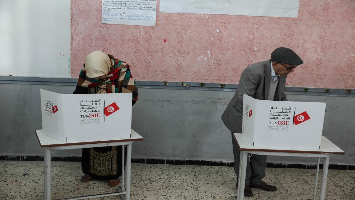 المساجد والإدارة يؤثران على سير الانتخابات (شاذلي بن إبراهيم/Getty)