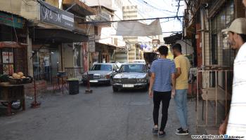 سيارات في مخيم عين الحلوة في لبنان 2 (العربي الجديد)