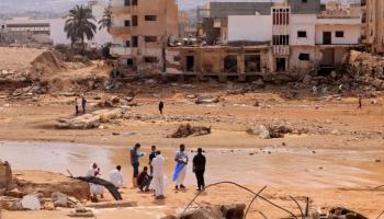 عمليات بحث وإنقاذ في درنة في ليبيا (كريم صاحب/ فرانس برس)