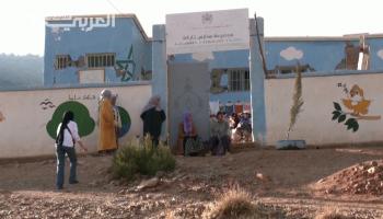 مغاربة يلجأون إلى المدارس في "أتغري"