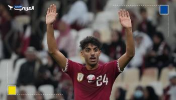 لاعب قطر جاسم جابر يتابع نجماً عربياً في أمم أفريقيا