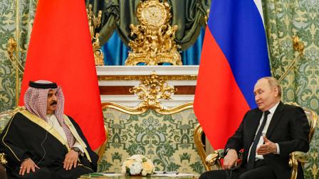 الرئيس الروسي يلتقي ملك البحرين في موسكو، 23 مايو 2024 (Getty)