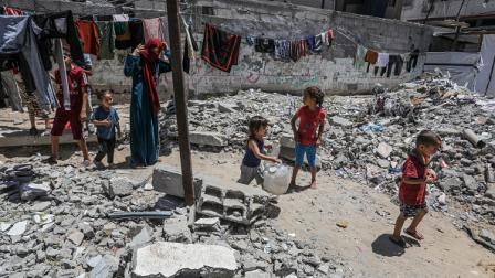 آثار العدوان الإسرائيلي على غزة - دير البلح 30 مايو 2024 (Getty)